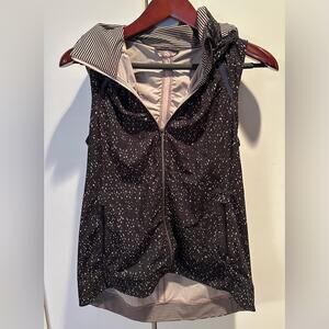 Lululemon athletic size 8 women’s hooded vest, black with pink speckled accents